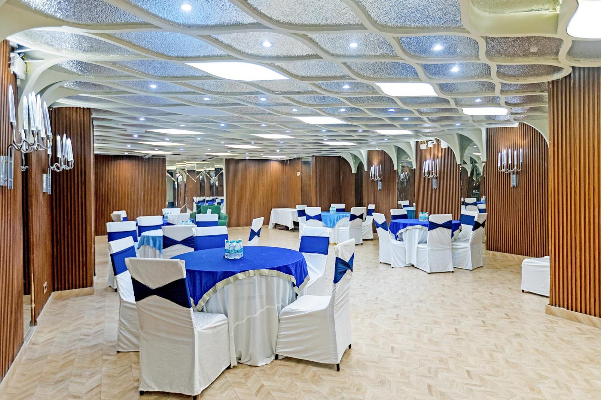 The Grand Vikalp By Saga Hotels Nova Deli Exterior foto