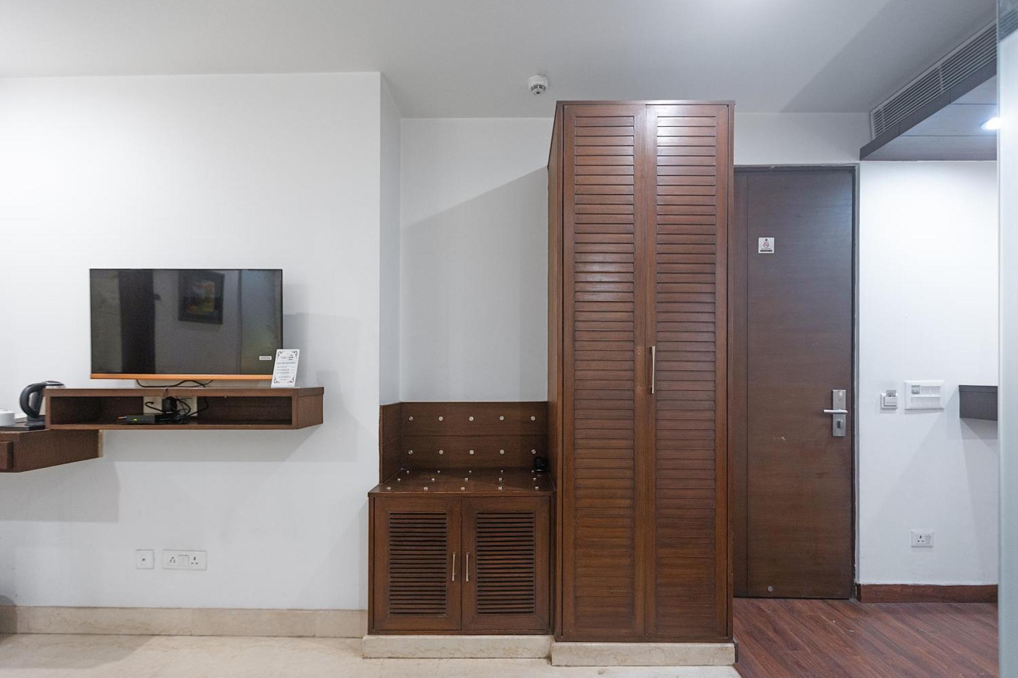 The Grand Vikalp By Saga Hotels Nova Deli Exterior foto