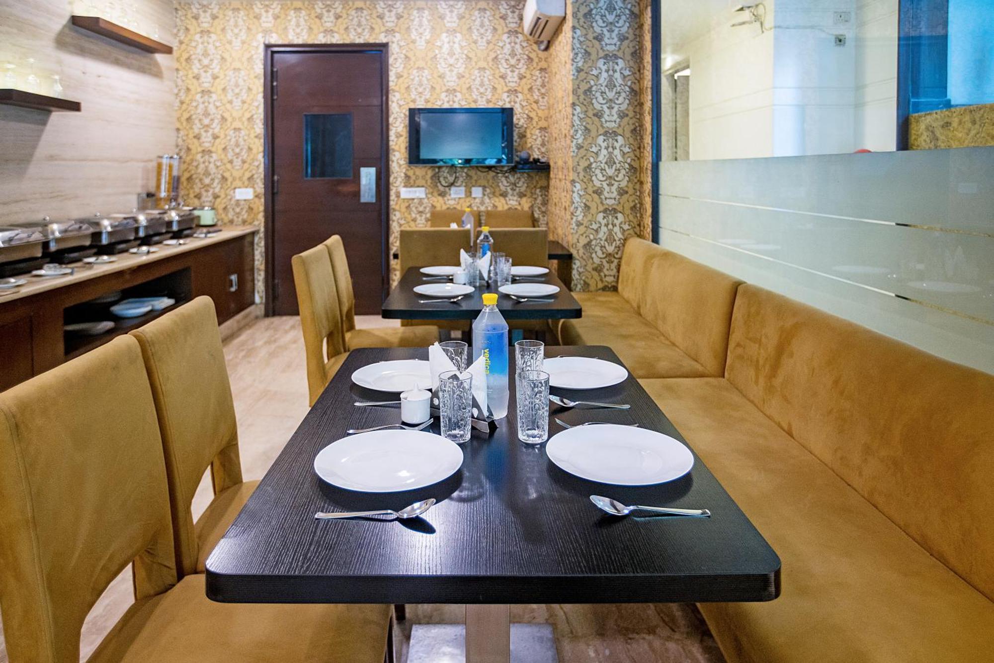 The Grand Vikalp By Saga Hotels Nova Deli Exterior foto
