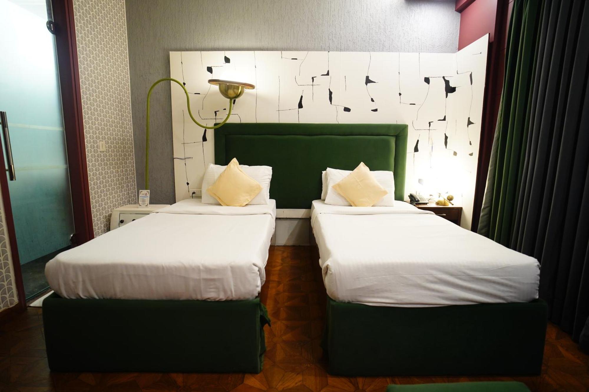 The Grand Vikalp By Saga Hotels Nova Deli Exterior foto