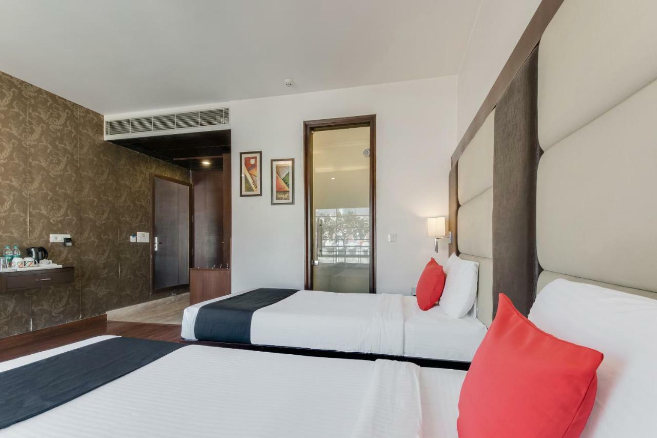 The Grand Vikalp By Saga Hotels Nova Deli Exterior foto